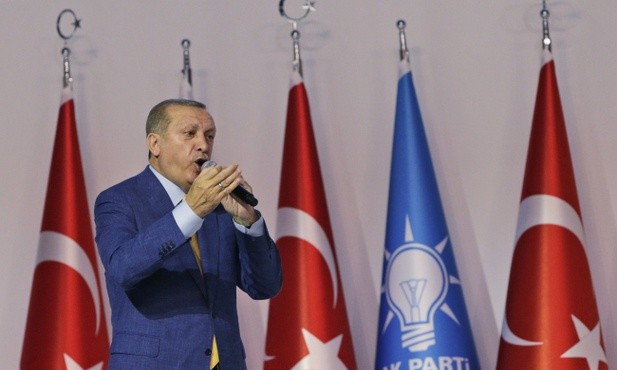 Erdogan ponownie przywódcą islamskiej partii