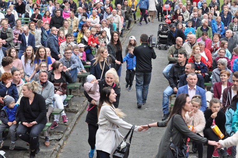 Jubileuszowy koncert Promyczków Dobra