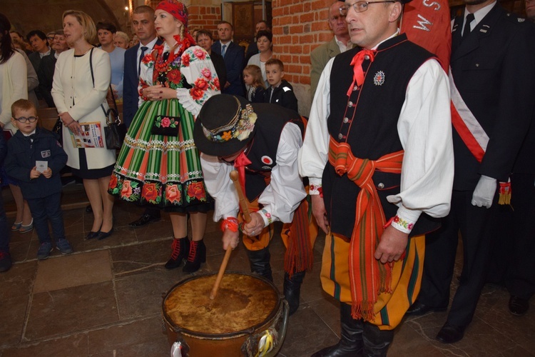 Powitanie ikony MB Częstochowskiej w Tumie