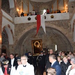 Powitanie ikony MB Częstochowskiej w Tumie