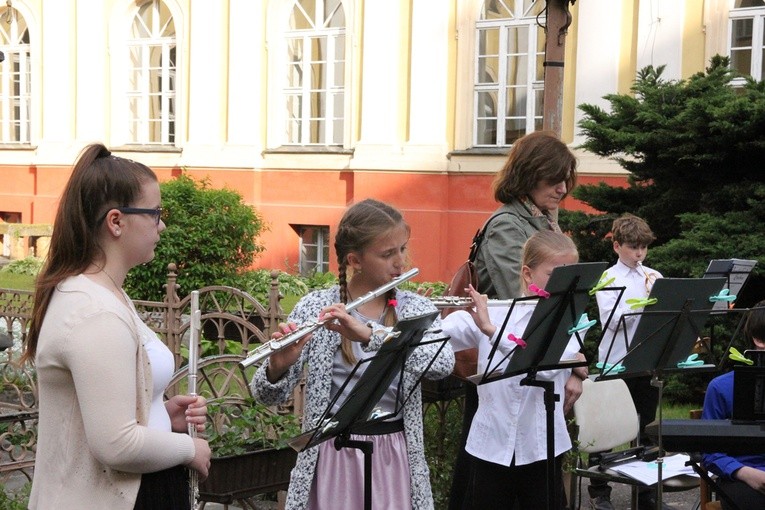 VI Majówka w Ogrodach Klasztornych