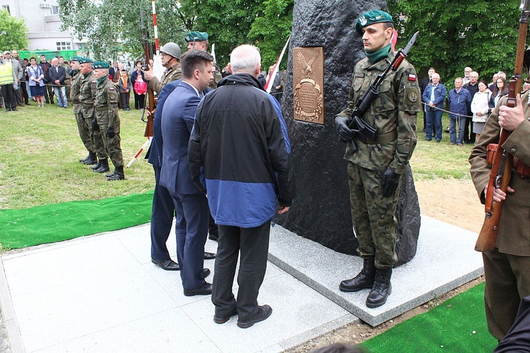 Pomnik Żołnierzy Wyklętych w Dzierżoniowie