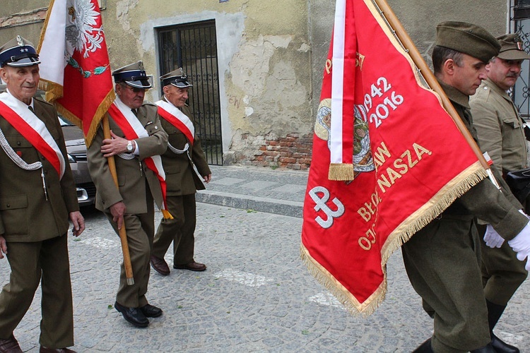 Pomnik Żołnierzy Wyklętych w Dzierżoniowie