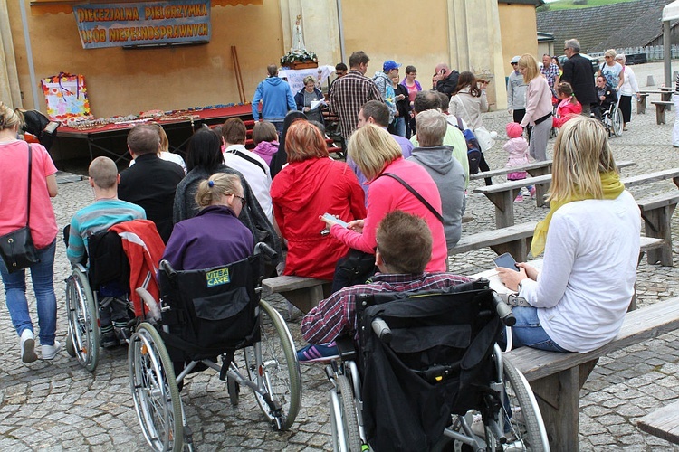 Pielgrzymka niepełnosprawnych do Wambierzyc
