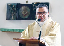 Ksiądz rektor Marek Jarosz zachęca do modlitwy w intencji Wyższego Seminarium Duchownego w Płocku i o nowe powołania kapłańskie.