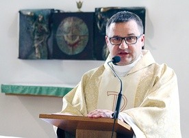Ksiądz rektor Marek Jarosz zachęca do modlitwy w intencji Wyższego Seminarium Duchownego w Płocku i o nowe powołania kapłańskie.