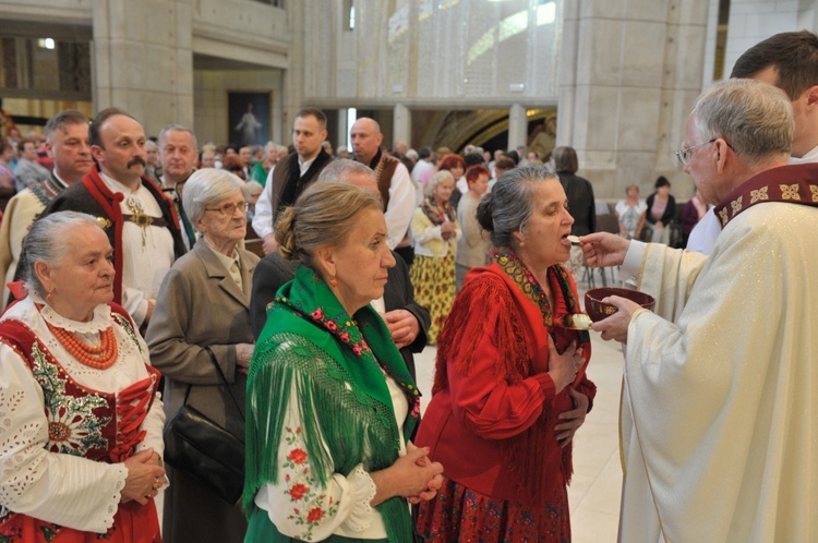 Abp Marek Jędraszewski na Procesji Światła