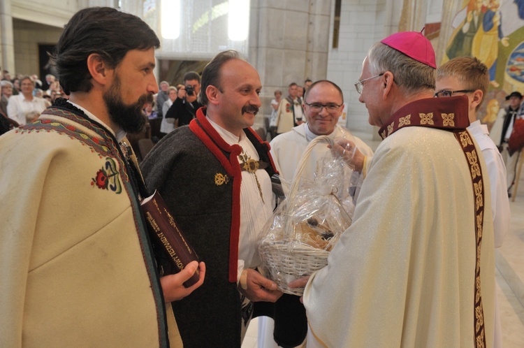 Abp Marek Jędraszewski na Procesji Światła