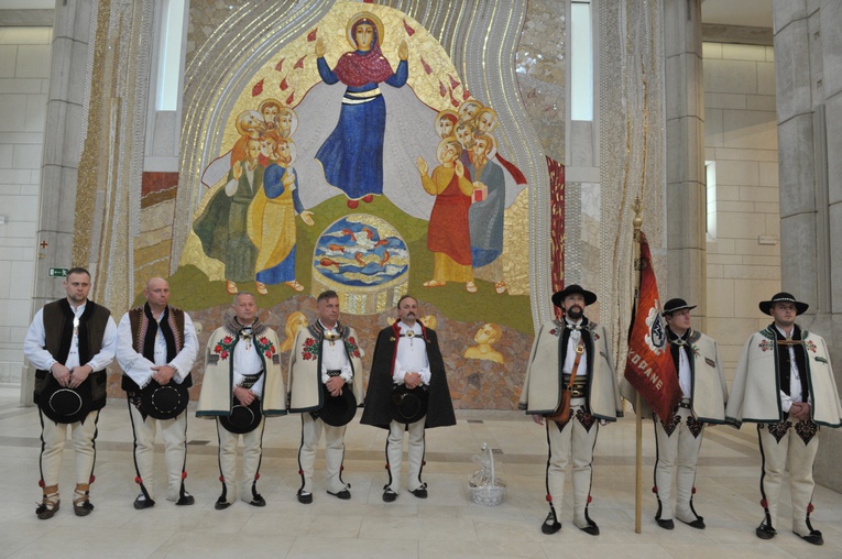 Abp Marek Jędraszewski na Procesji Światła