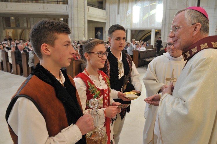 Abp Marek Jędraszewski na Procesji Światła