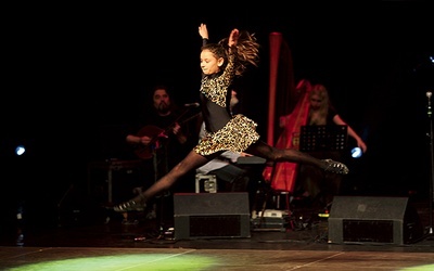 Na scenie w Zabrzu tańczyły także dziewczynki z formacji Salake z Gliwic. 