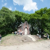 Kaplica Maria Hilf na granicy Piekar Śląskich i Bytomia 