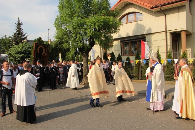 Powitanie ikony MB Częstochowskiej w Piątku