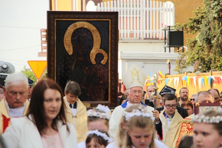 Powitanie ikony MB Częstochowskiej w Piątku