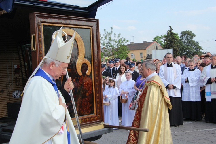 Powitanie ikony MB Częstochowskiej w Piątku