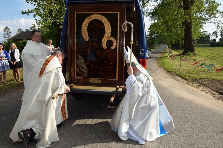 Powitanie ikony MB Częstochowskiej w Orłowie