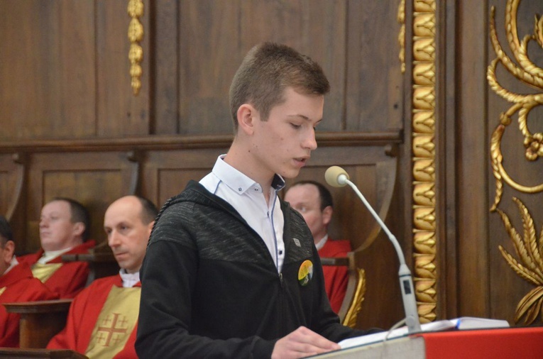 Pilegrzymka gimnazjalistów 