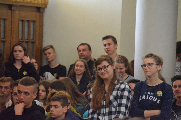 Pilegrzymka gimnazjalistów 