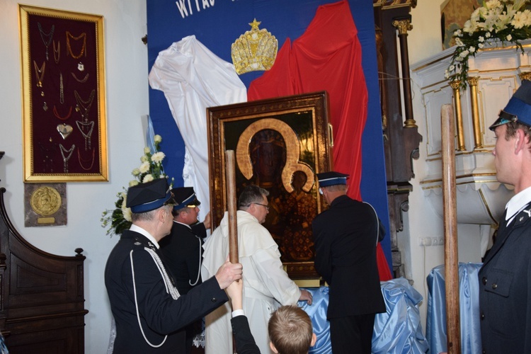 Powitanie ikony MB Częstochowskiej w Sobocie