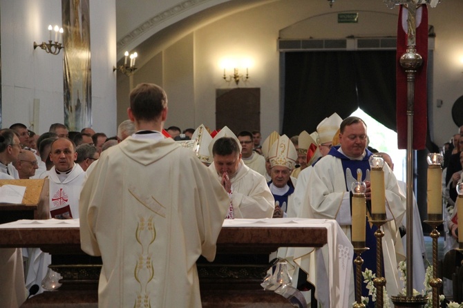 Sakra abp. Andrzeja Józwowicza