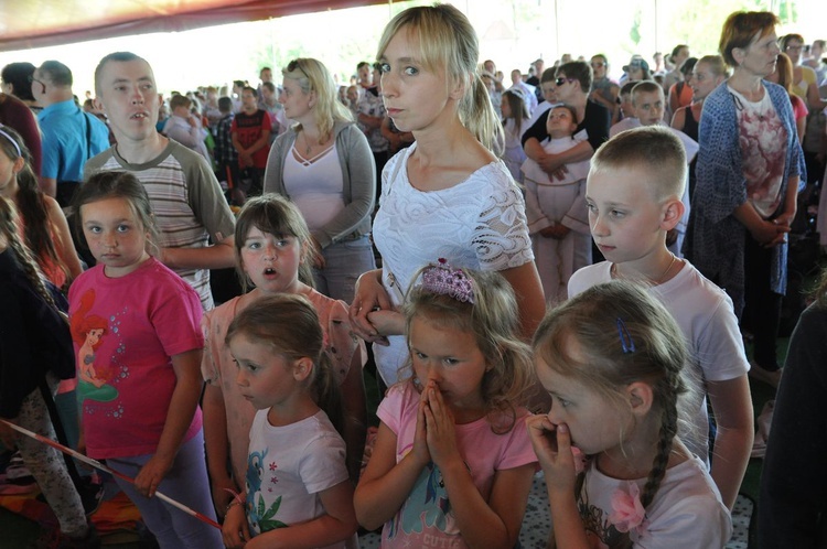 Diecezjalny Dzień Dziecka w Skrzatuszu