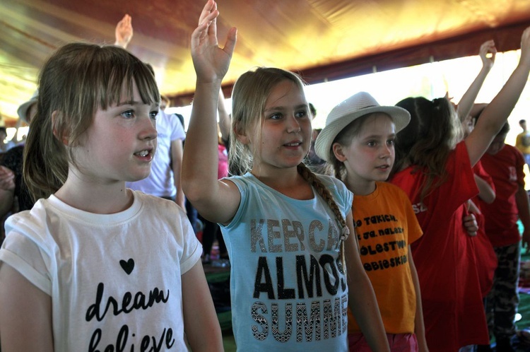 Diecezjalny Dzień Dziecka w Skrzatuszu