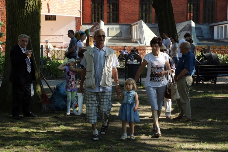 Piknik w parafii św. Jadwigi na Kozanowie