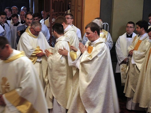 Święcenia kapłańskie w bielskiej katedrze - 2017 cz. 2
