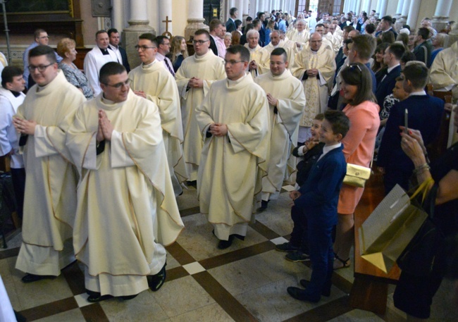 Liturgia święceń kapłańskich w radomskiej katedrze