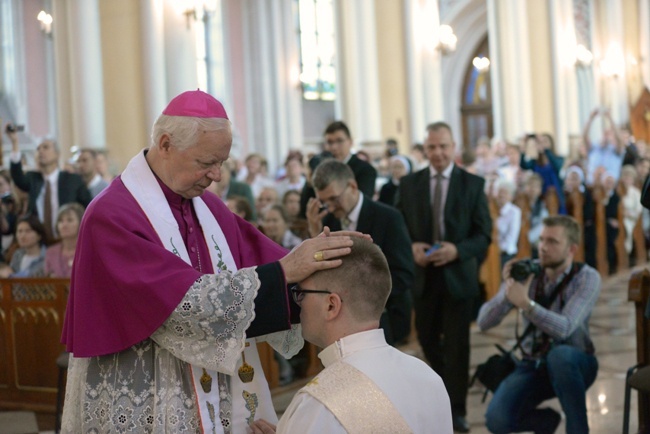 Liturgia święceń kapłańskich w radomskiej katedrze