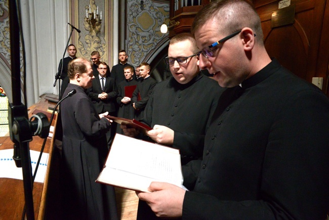 Liturgia święceń kapłańskich w radomskiej katedrze