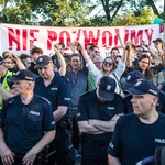 Demonstracje przeciw "Klątwie"