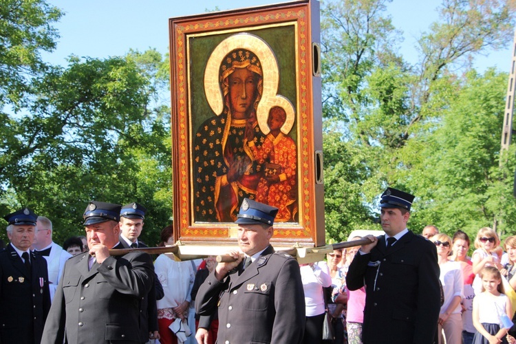 Powitanie ikony MB Częstochowskiej w Bielawach