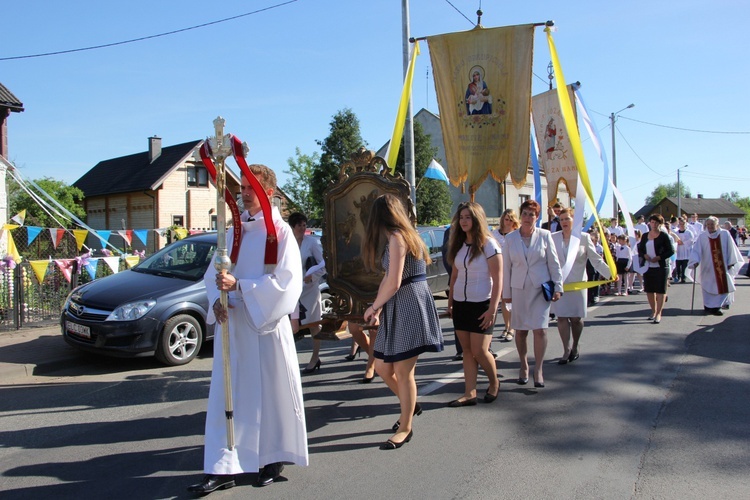 Powitanie ikony MB Częstochowskiej w Bielawach