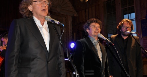 Zbyszek ciągnął mnie za warkocze!