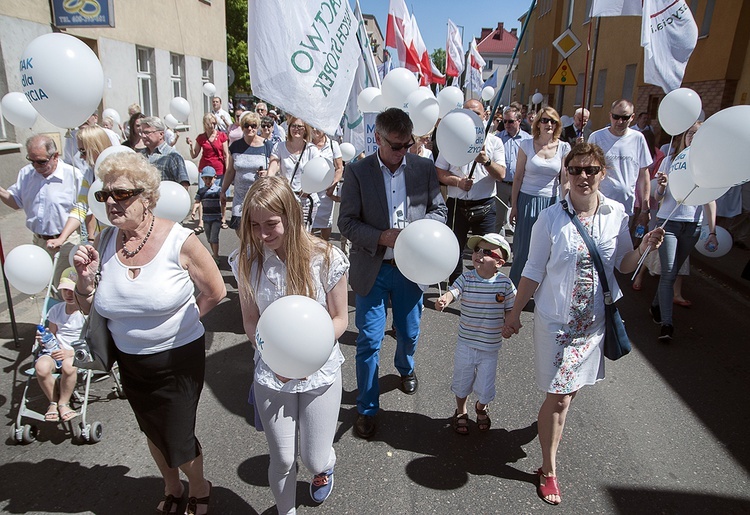 Marsz dla życia i rodziny w Pile