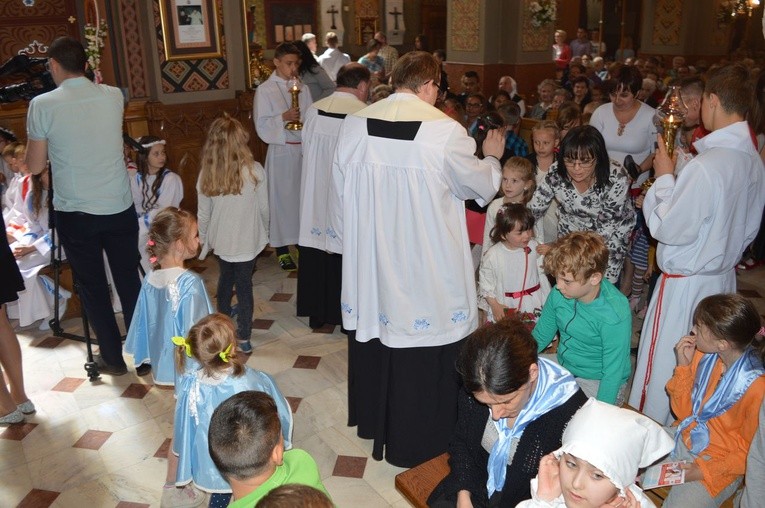 Spotkanie Podwórkowych Kółek Różańcowych Dzieci w Ludźmierzu