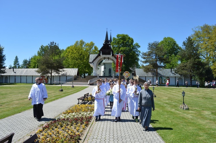 Spotkanie Podwórkowych Kółek Różańcowych Dzieci w Ludźmierzu