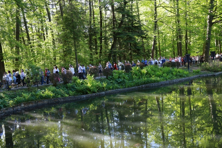 Procesja do Królowej Krynickich Zdrojów