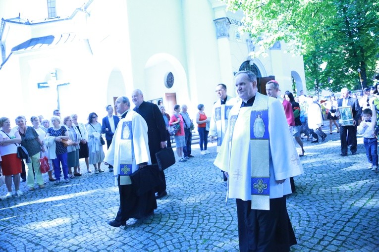 Procesja do Królowej Krynickich Zdrojów