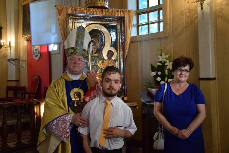 Powitanie ikony MB Częstochowskiej w Oszkowicach