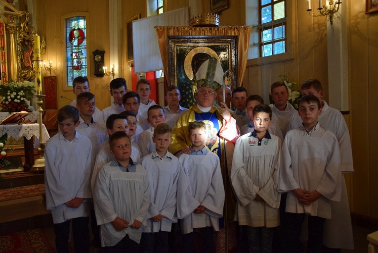 Powitanie ikony MB Częstochowskiej w Oszkowicach