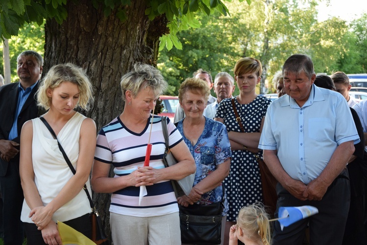 Powitanie ikony MB Częstochowskiej w Oszkowicach