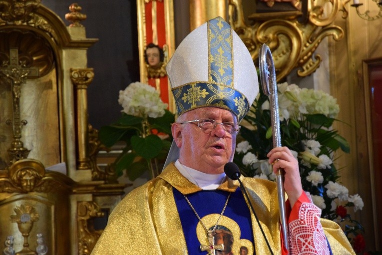 Powitanie ikony MB Częstochowskiej w Oszkowicach