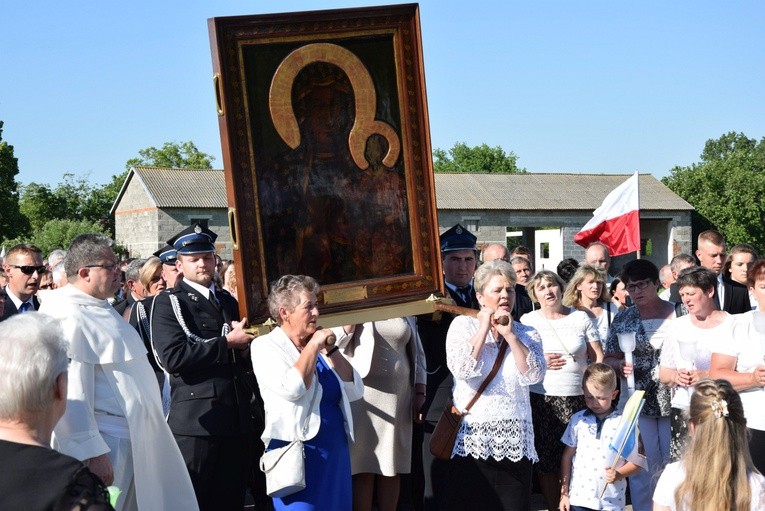 Powitanie ikony MB Częstochowskiej w Oszkowicach