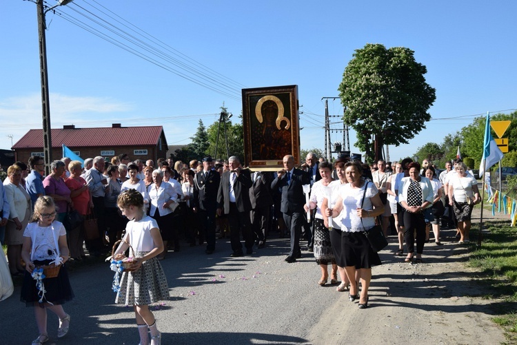 Powitanie ikony MB Częstochowskiej w Oszkowicach