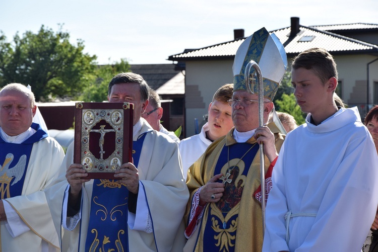 Powitanie ikony MB Częstochowskiej w Oszkowicach