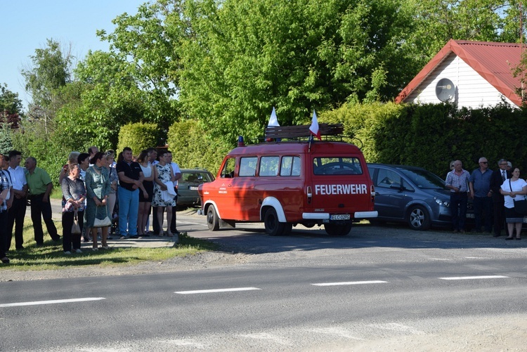 Powitanie ikony MB Częstochowskiej w Oszkowicach