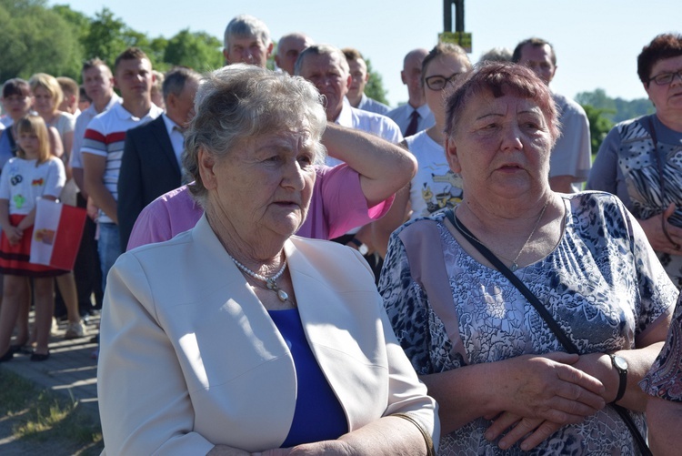 Powitanie ikony MB Częstochowskiej w Oszkowicach