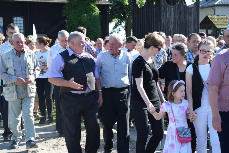 Powitanie ikony MB Częstochowskiej w Oszkowicach